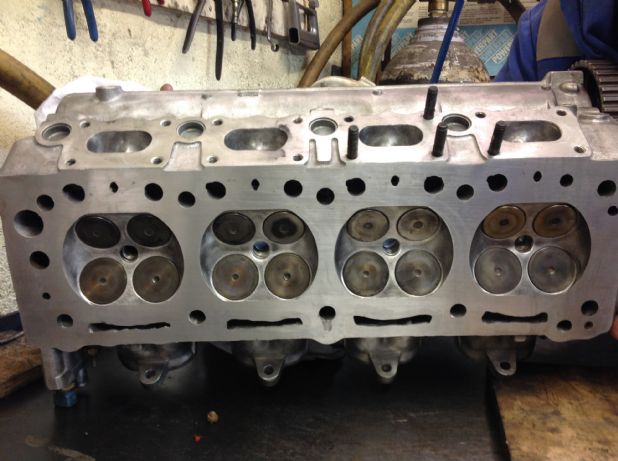 RS Cosworth Cylinder Head